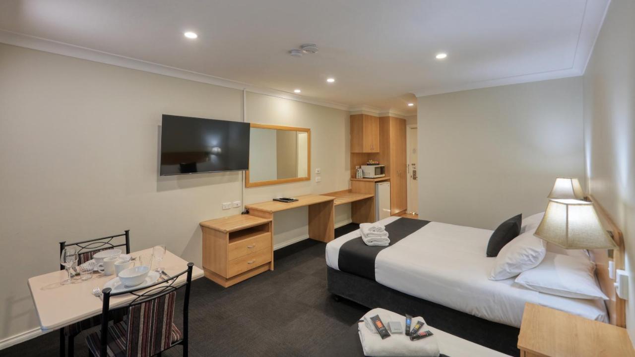 Bushman'S Motor Inn Parkes Eksteriør billede