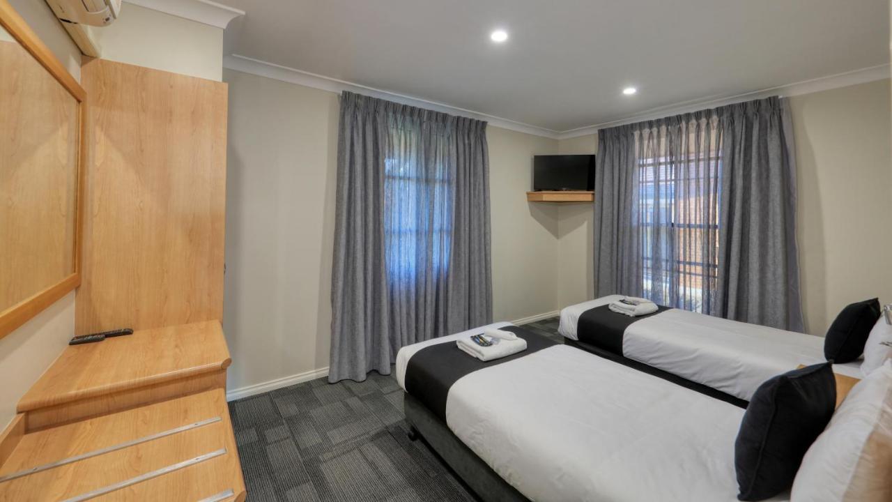 Bushman'S Motor Inn Parkes Eksteriør billede
