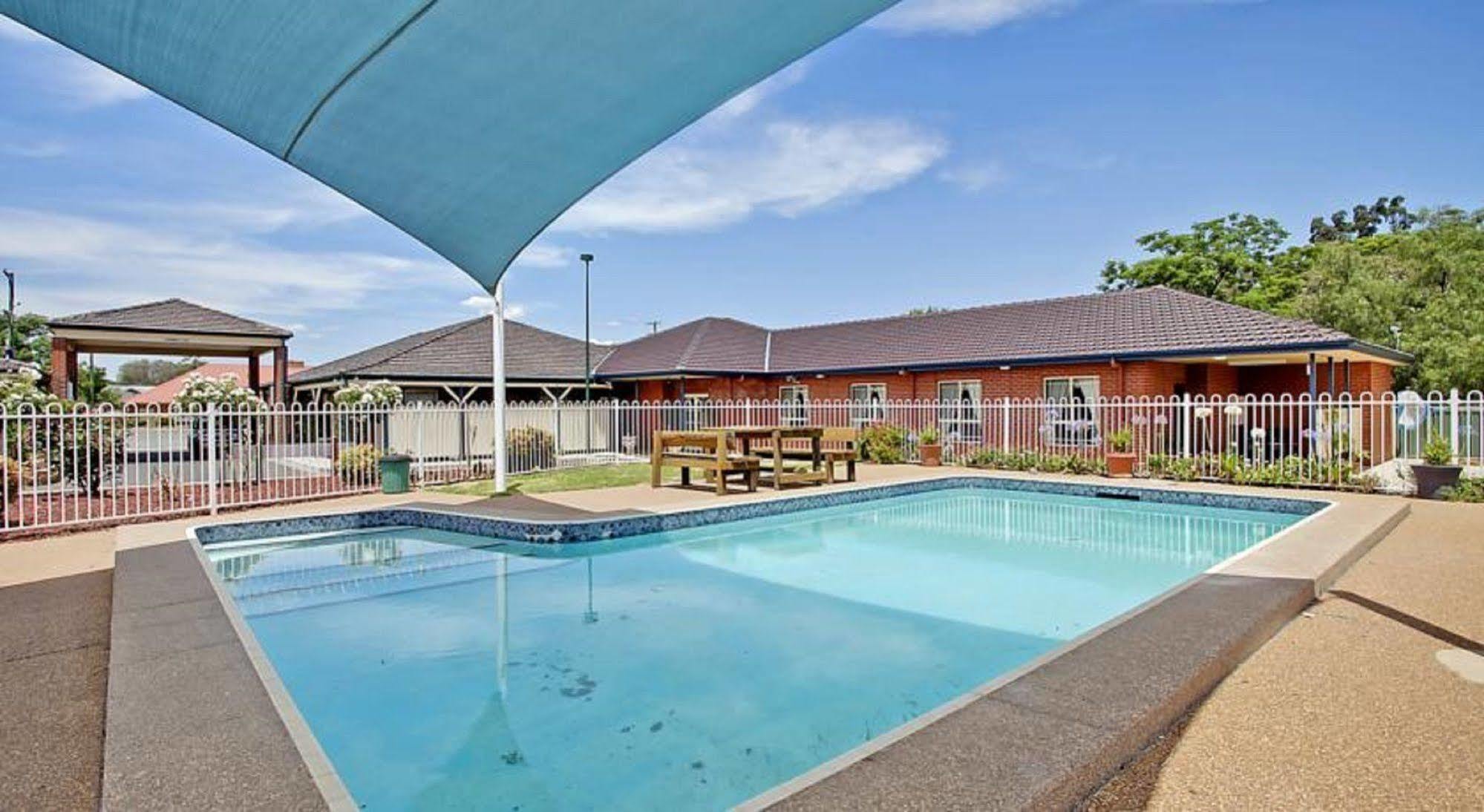 Bushman'S Motor Inn Parkes Eksteriør billede